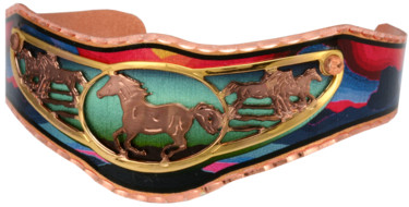 Artesanato intitulada "Horse Colorful Hand…" por Jenn Webb, Obras de arte originais, Jóias
