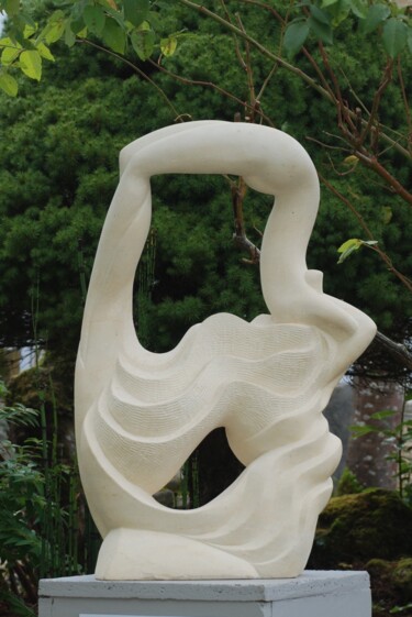 Sculpture titled "Hydre" by Coralie Quincey, Original Artwork, Stone