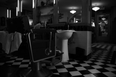 Photographie intitulée "Barber shop 01" par Corinne Deriot, Œuvre d'art originale