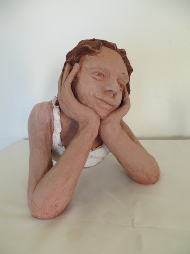 Sculpture intitulée "reveuse-25x22cm.jpg" par Corinne Pleindoux, Œuvre d'art originale