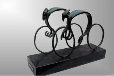 Скульптура под названием "cyclists" - N.C.J. Stam, Подлинное произведение искусства