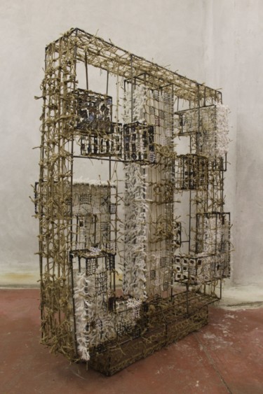Sculpture titled "Sans titre" by Coco Vewenda, Original Artwork, Metals