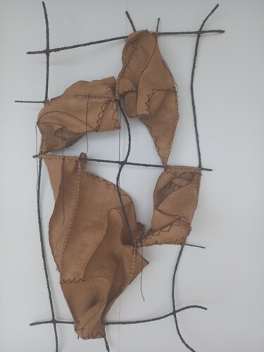 Sculpture titled "Papillons jouant su…" by Coco Vewenda, Original Artwork, Metals