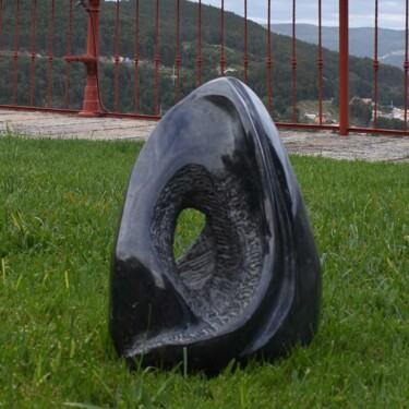 Sculpture titled "Metamorfosis." by Rommel Cristina, Original Artwork, Stone