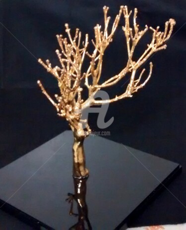 Skulptur mit dem Titel "jardim-suspenso-our…" von Cris Campana, Original-Kunstwerk, Metalle