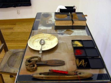 Colagens intitulada "Mending table #02" por Cristina Oliveira, Obras de arte originais