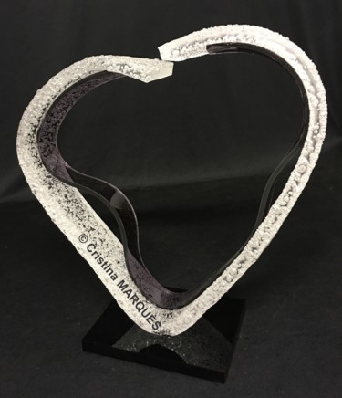 Sculpture intitulée "Coeur Mitigé" par Cristina Marquès, Œuvre d'art originale, Plastique