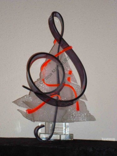 Sculpture titled "Le Sapin et la Clé…" by Cristina Marquès, Original Artwork, Plastic