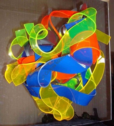 Sculpture titled "L'Etoile Multicolore" by Cristina Marquès, Original Artwork, Plastic