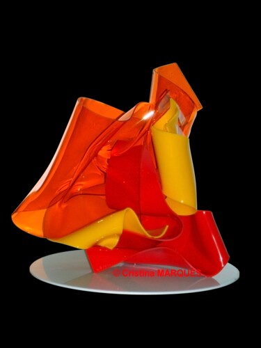 Sculptuur getiteld "Dog's Pyramid" door Cristina Marquès, Origineel Kunstwerk, Plastic