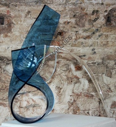 Sculpture titled "Acrobatie Marine" by Cristina Marquès, Original Artwork, Plastic