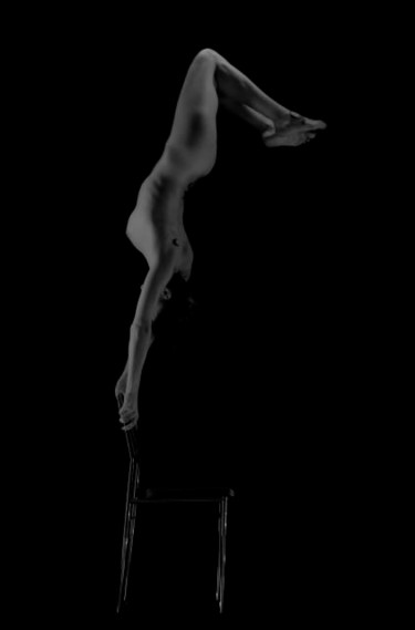 Photographie intitulée "-L'acrobate- Nu by…" par Cyneye, Œuvre d'art originale