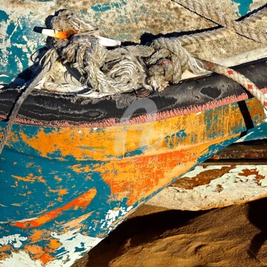 Fotografía titulada "Vieille barque" por Daniel Dupont, Obra de arte original