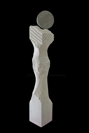 Sculptuur getiteld "la robe (vénus-mode…" door Damien Berger, Origineel Kunstwerk, Steen