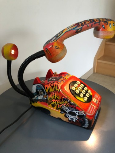 Let’s drive Design intitulée "Let’s drive" par Pap'S, Œuvre d'art originale, Luminaire