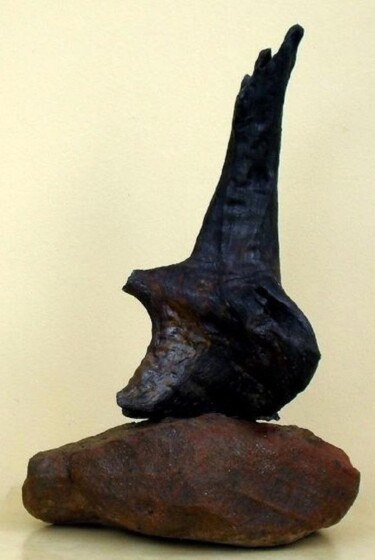 Sculpture intitulée "Victory" par Dan Civa, Œuvre d'art originale, Bois
