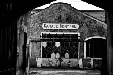 Photography titled "Garage" by Daniel Thomas, Original Artwork, Digital Photography Mounted on Wood Stretcher frame