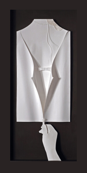 Скульптура под названием "DÉSIR" - Daniel Mar, Подлинное произведение искусства, Бумага Установлен на Другая жесткая панель