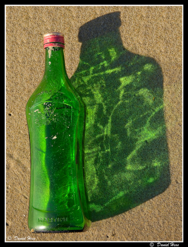 Photographie intitulée "bouteille-01.jpg" par Daniel Hess, Œuvre d'art originale