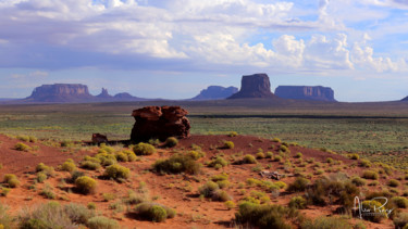 Photography titled "MONUMENT VALLEY 12" by Alain Revy, Original Artwork