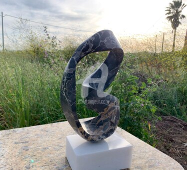 Escultura intitulada "Rebirth" por Daniel Leite Mendes, Obras de arte originais, Pedra