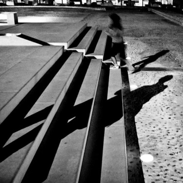 Фотография под названием "girl and shadow" - Danijel Kolega, Подлинное произведение искусства