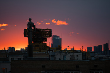 Moscow Sunset Yuri Gagarin monument Fotografia intitulada "Moscow Sunset Yuri…" por Daniil Ivanov, Obras de arte originais, Fotografia digital