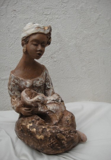 Sculpture titled "Lucy" by Danielle Benotto, Original Artwork, Terra cotta