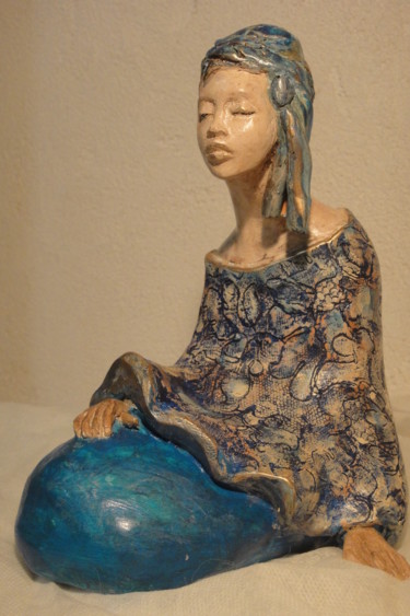 Sculpture titled "Lucie blue" by Danielle Benotto, Original Artwork, Ceramics