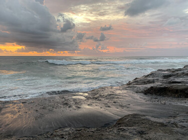 Photographie intitulée "Ocean Pastel" par Darya Insight, Œuvre d'art originale, Photographie numérique