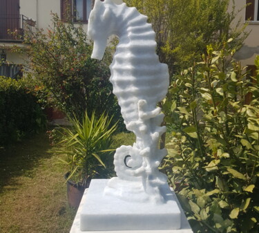 Skulptur mit dem Titel "Spirit of the Sea" von David Clement-Davies, Original-Kunstwerk, Stein