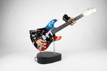 Sculpture titled "Guitare custom" by David Maeseele, Original Artwork, Airbrush