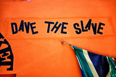 Photographie intitulée "Dave the slave" par David Page, Œuvre d'art originale, Photographie numérique