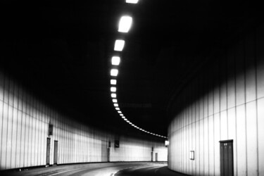 Fotografie mit dem Titel "underpass" von David Page, Original-Kunstwerk, Digitale Fotografie