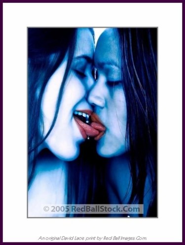 Fotografía titulada "Lesbian Tongues" por David Lace, Obra de arte original