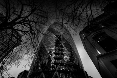 Photographie intitulée "City into the Darkn…" par David Chofardet, Œuvre d'art originale, Photographie numérique