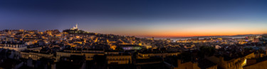 Photographie intitulée "Marseille la nuit" par David Chofardet, Œuvre d'art originale, Photographie numérique