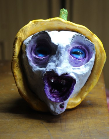 Escultura titulada "Halloween Pumpkin" por Deborah Pain, Obra de arte original, Arcilla