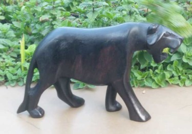 Sculpture titled "Ebony cheetah small" by Obed Omwange, Original Artwork, Wood