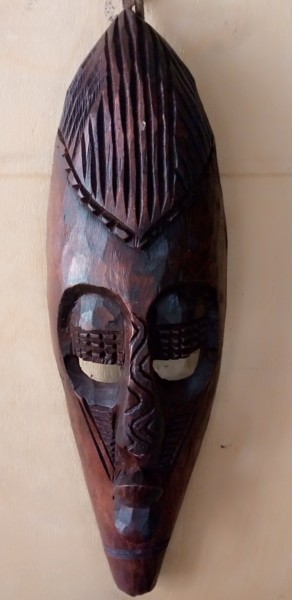 Skulptur mit dem Titel "Maasai head" von Obed Omwange, Original-Kunstwerk, Holz