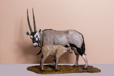 Sculpture intitulée "ORYX ET SON PETIT" par Christian Duvette Sculpteur Animalier, Œuvre d'art originale, Résine