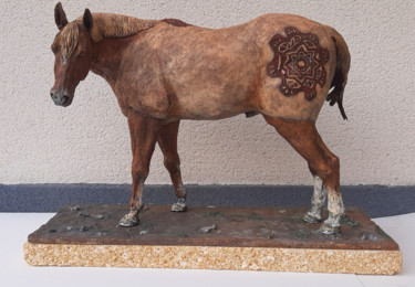 Skulptur mit dem Titel "CHEVAL WATERLOO EN…" von Christian Duvette Sculpteur Animalier, Original-Kunstwerk, Harz