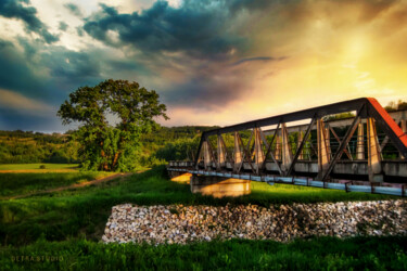 Фотография под названием "The bridge on the r…" - Dejan Travica, Подлинное произведение искусства, Цифровая фотография