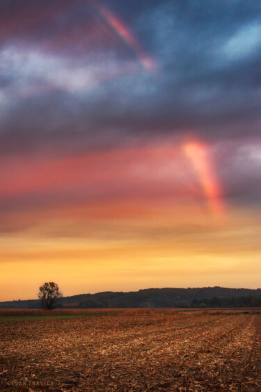 Fotografia zatytułowany „Sunset rainbow” autorstwa Dejan Travica, Oryginalna praca, Fotografia cyfrowa