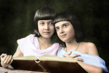 Fotografie mit dem Titel "Sofija and Marija,…" von Dejan Travica, Original-Kunstwerk, Analog Fotografie