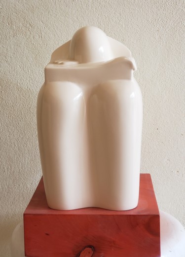 Скульптура под названием "Introspection in wh…" - Juan Del Balso, Подлинное произведение искусства, Смола