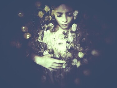 Фотография под названием "All Hallows Eve" - Delphine Margau, Подлинное произведение искусства, Цифровая фотография