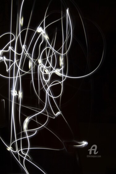 Фотография под названием "feu follet" - Delphine Vigoureux, Подлинное произведение искусства, Light Painting