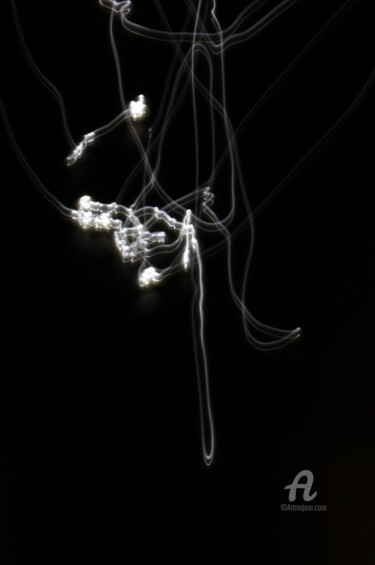 Photography titled "nébuleuse" by Delphine Vigoureux, Original Artwork, Light Painting Mounted on Cardboard