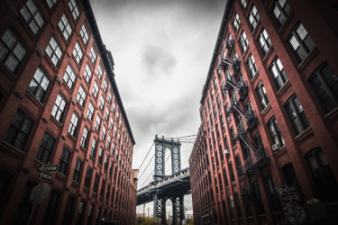 Photographie intitulée "Manhattan Bridge" par Pasqualino De Luca, Œuvre d'art originale, Photographie numérique